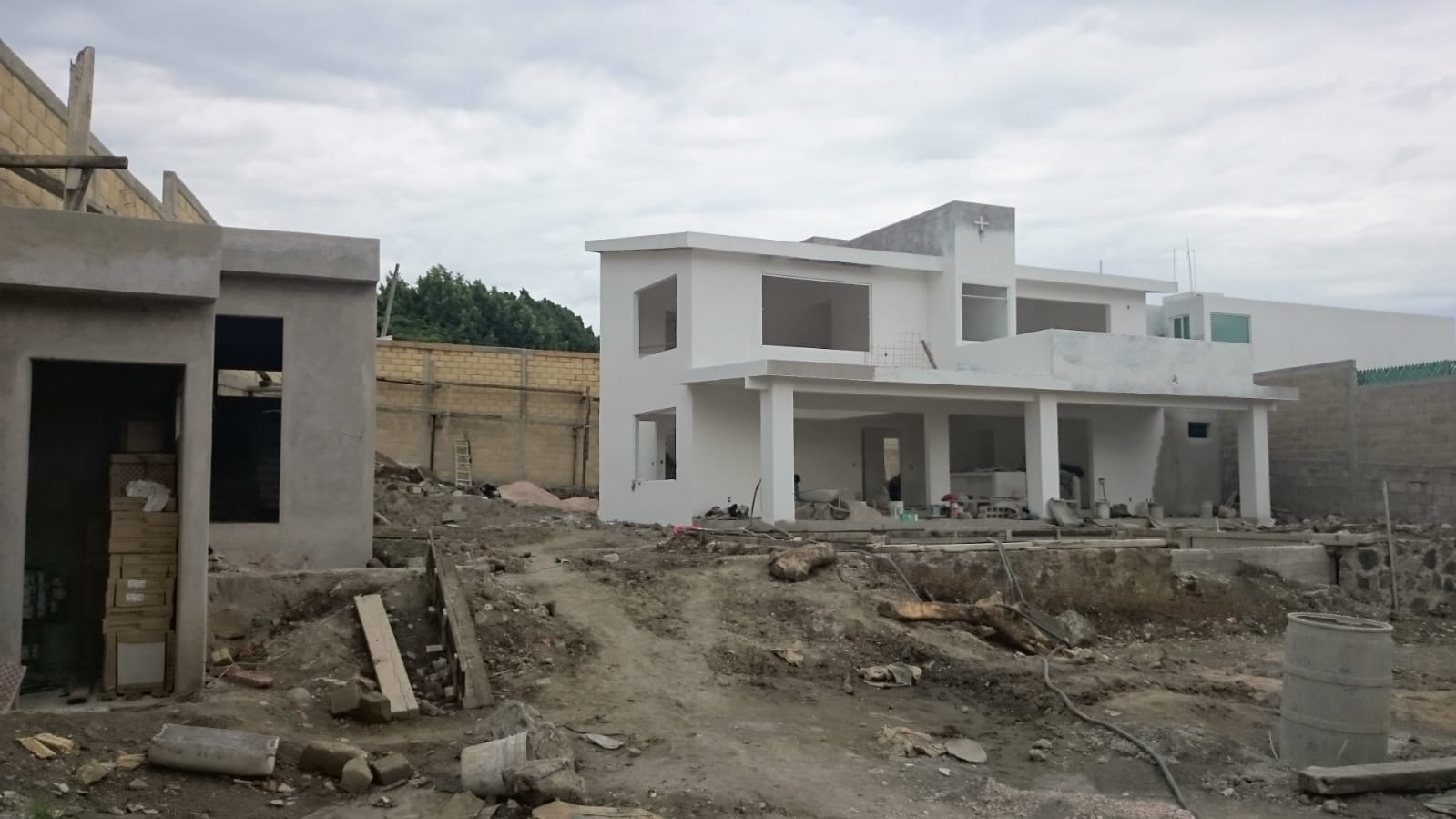 Casa residencial moderna - fachada